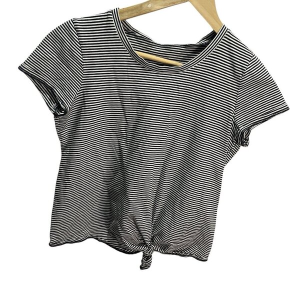 Madewell Black & White Knot-Front Tee in Stripe Size Small Woman's - Picture 3 of 5